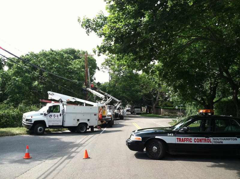 Illustration for article titled Jason Kidd Allegedly Drives Into A Telephone Pole, New Boss James Dolan's Cable Company Has To Clean Up Mess